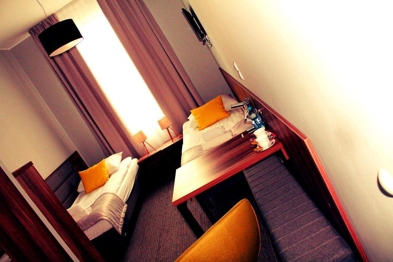 Hotel Klondaik Corner Варка Экстерьер фото