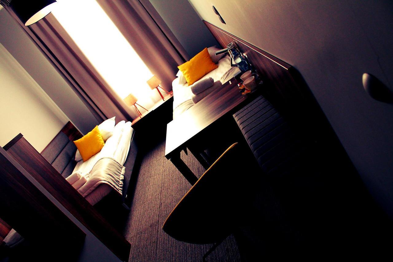 Hotel Klondaik Corner Варка Экстерьер фото